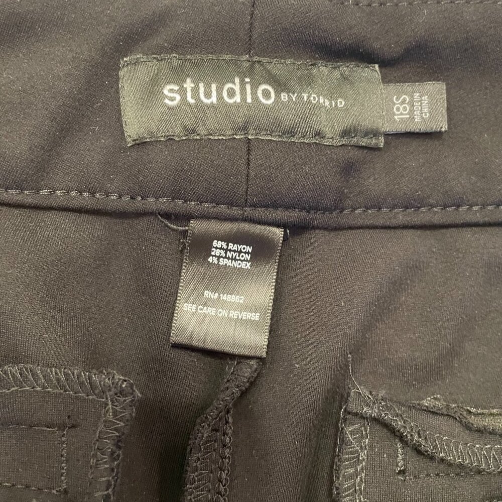 Women's Torrid Studio Trouser Bootcut Ponte Pants in Classic Black 18S - Picture 4 of 9